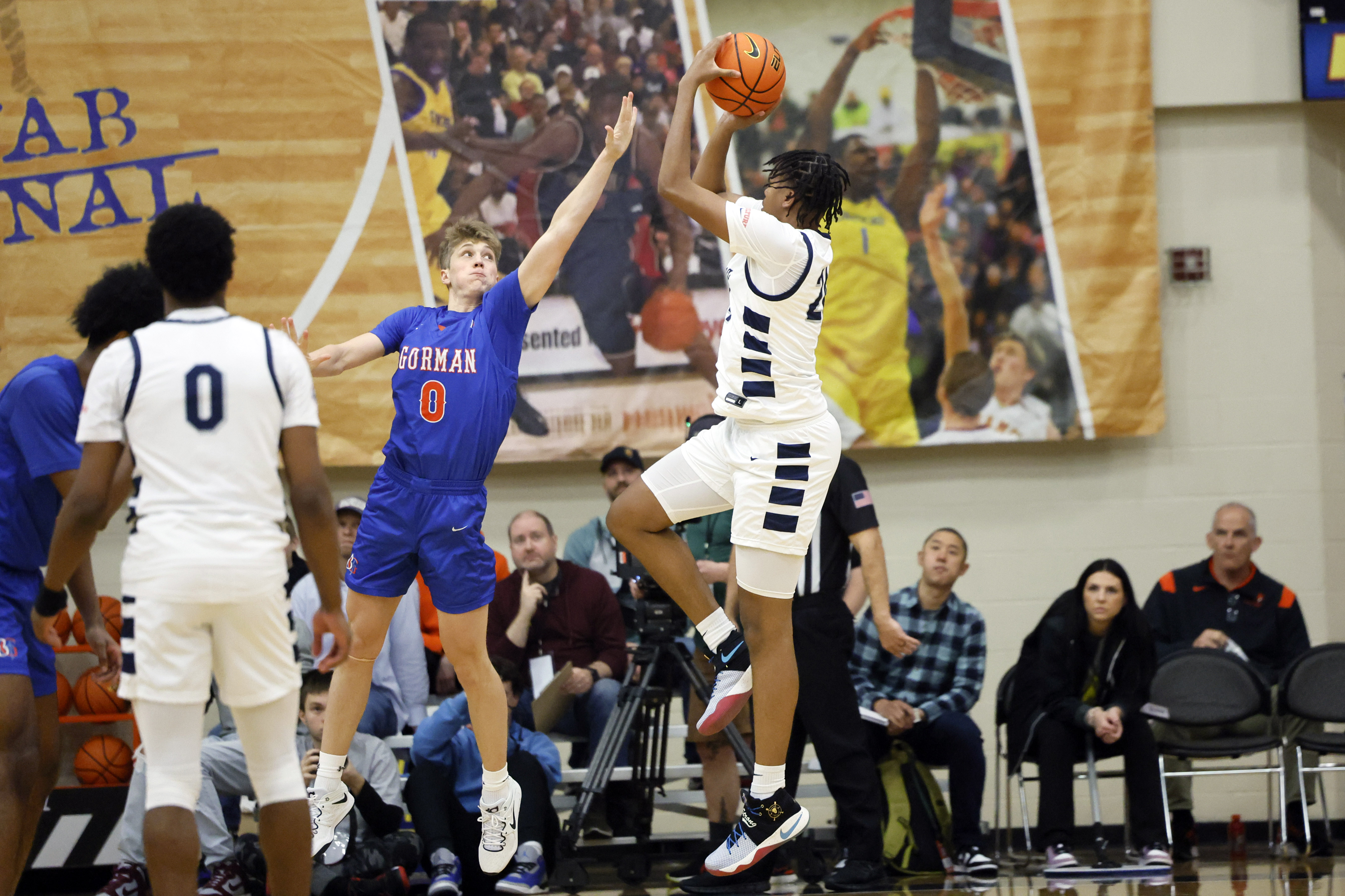 Sierra Canyon Bishop Gorman Les Schwab Invitational Soobum Im 58